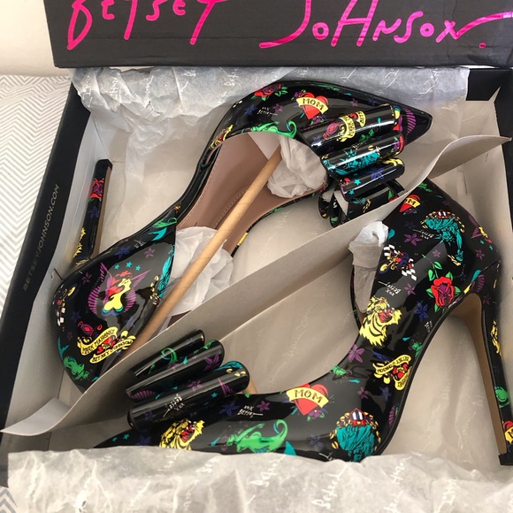 Betsey Johnson 80th Birthday Prince Tattoo Heels Size 8 - Picture 4 of 7